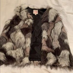 Gianni Binni Girls feaux fur vest